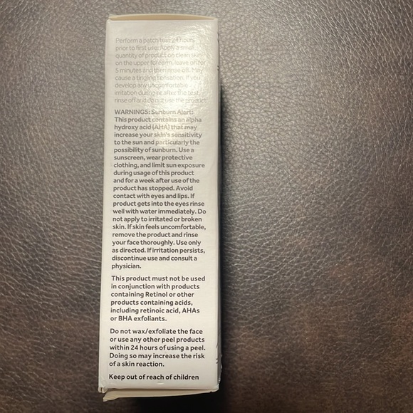 NWOT No 7 Resurfacing Peel - Picture 4 of 4